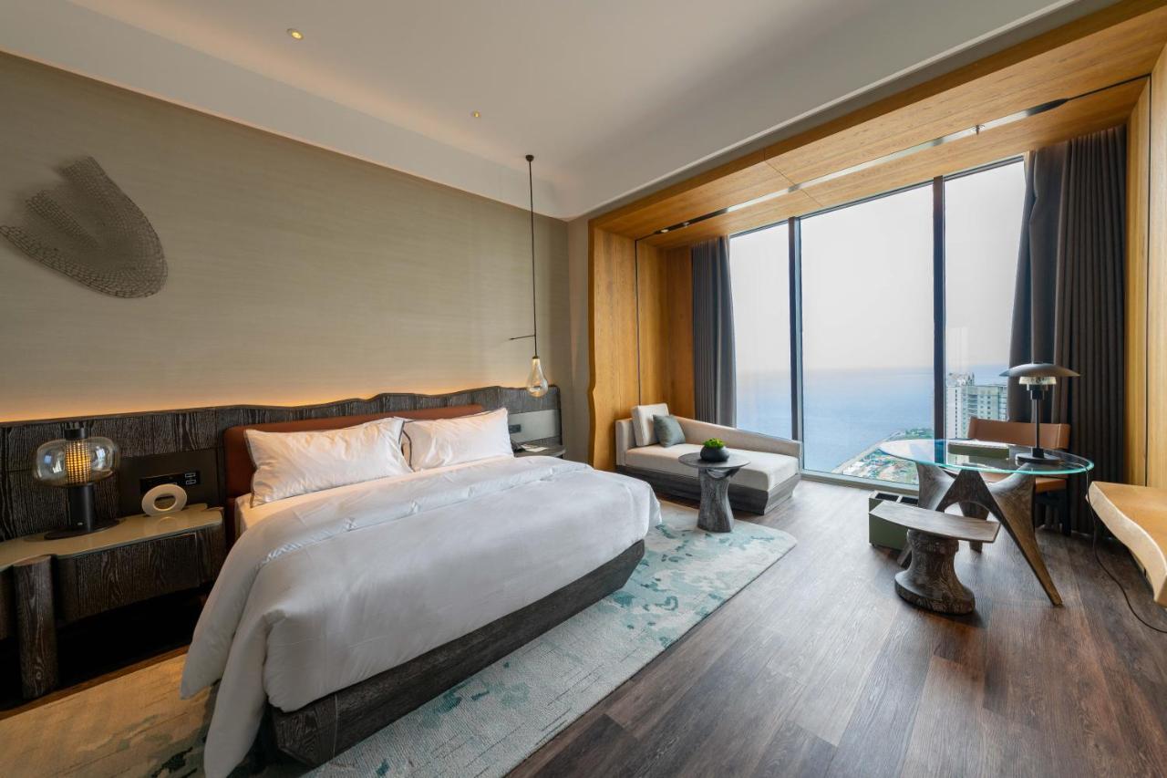 The Westin Yantai Hotell Exteriör bild