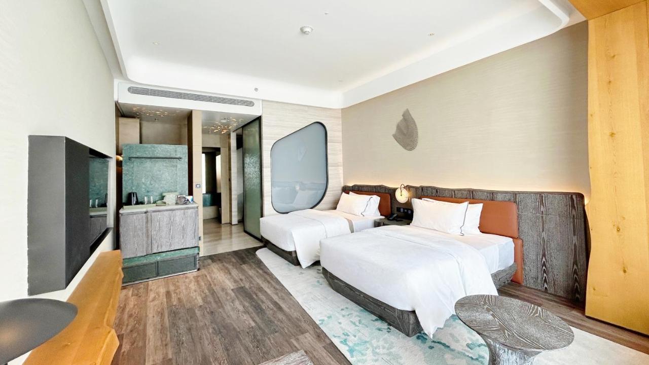 The Westin Yantai Hotell Exteriör bild