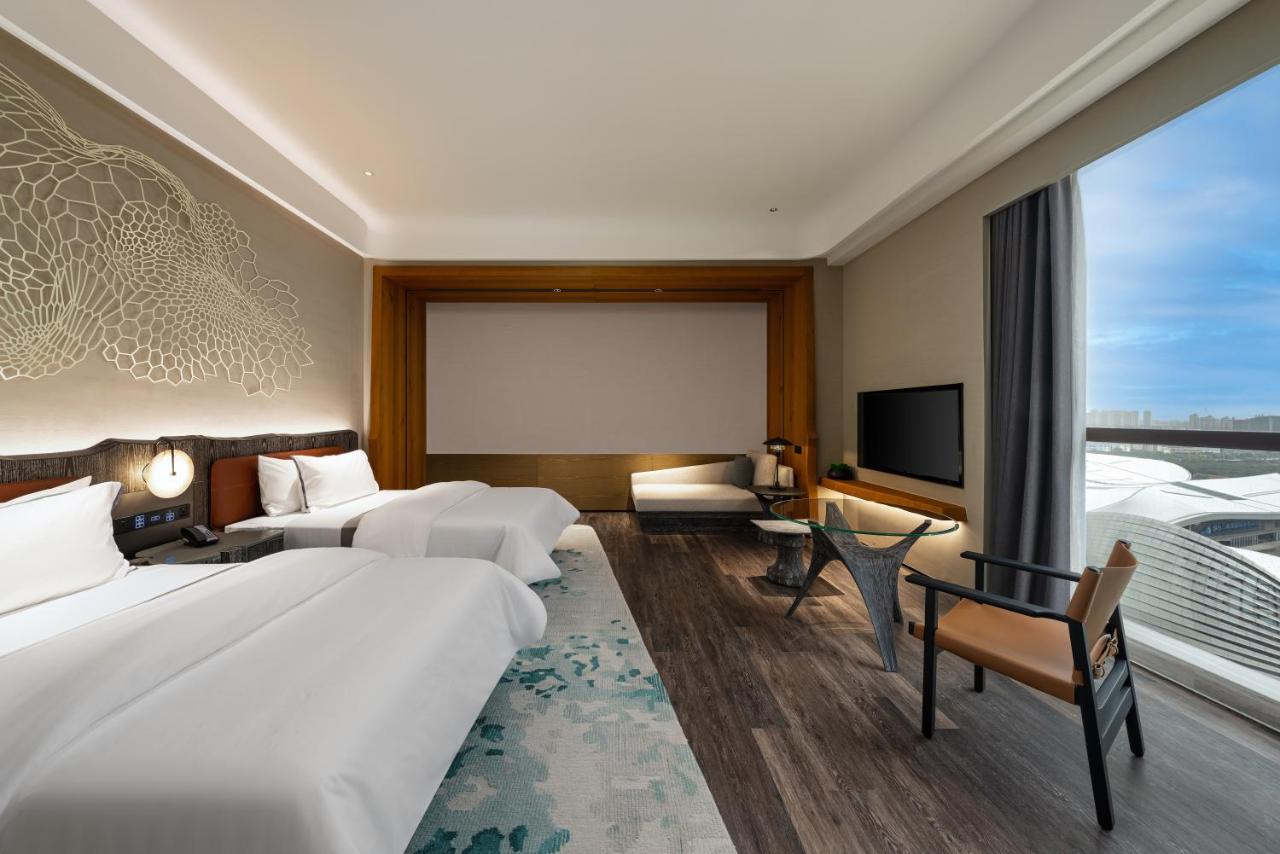The Westin Yantai Hotell Exteriör bild