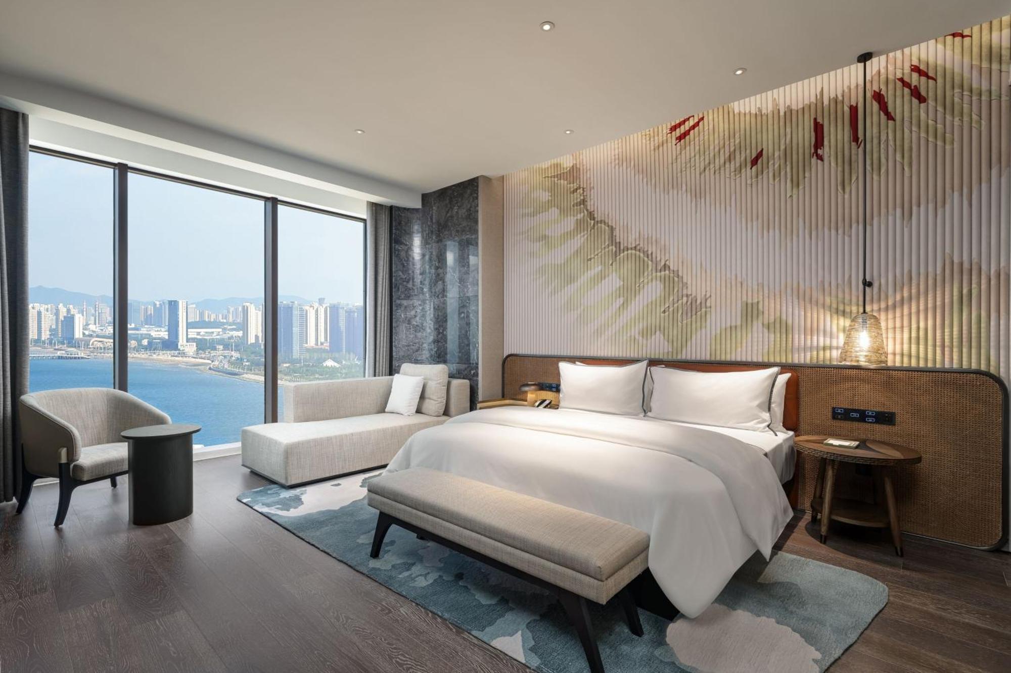 The Westin Yantai Hotell Exteriör bild